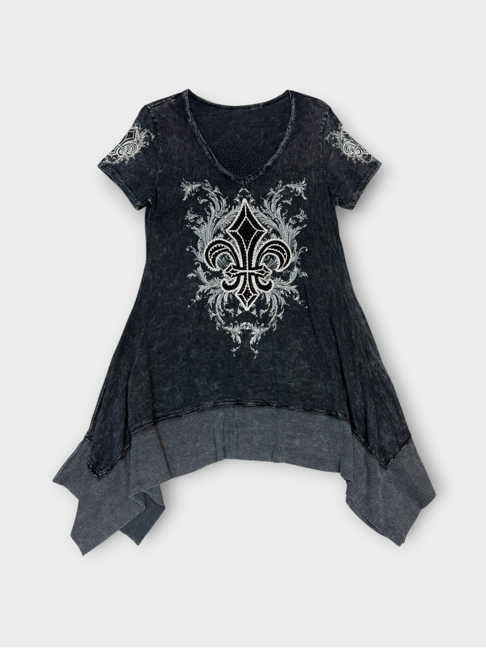 Voice of California Fleur-de-Lis Acid Wash Handkerchief Tunic Top — Large